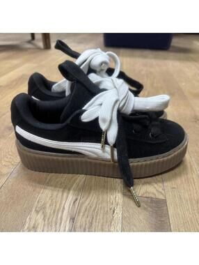 NEW PUMA FENTY Rihanna Creeper Black Suede Platform Sneakers Gum Sole Women’s 8